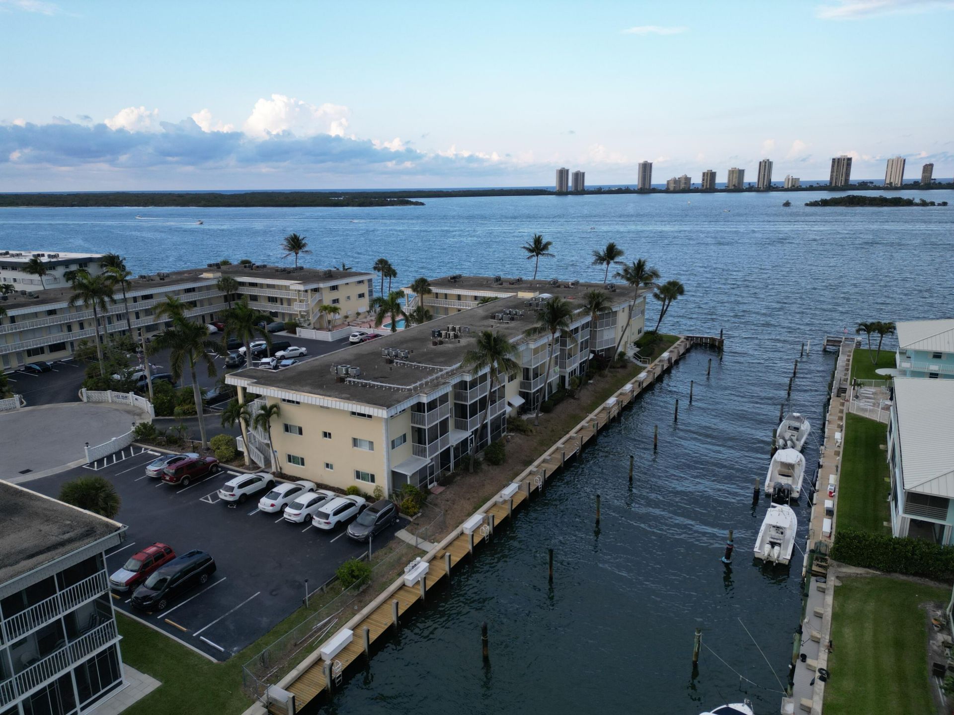 100 Doolen Court, Unit 313, North Palm Beach, FL 33408 Photo