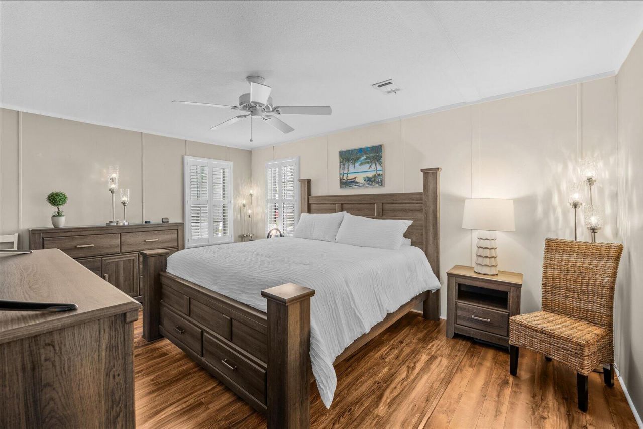 121 SE Paradise Place, Stuart, FL 34997 Photo