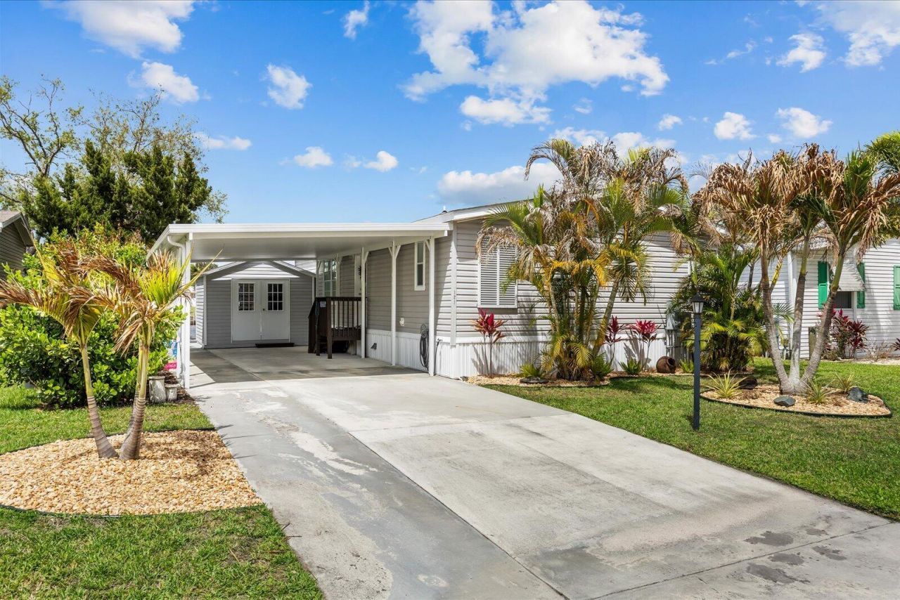 121 SE Paradise Place, Stuart, FL 34997 Photo