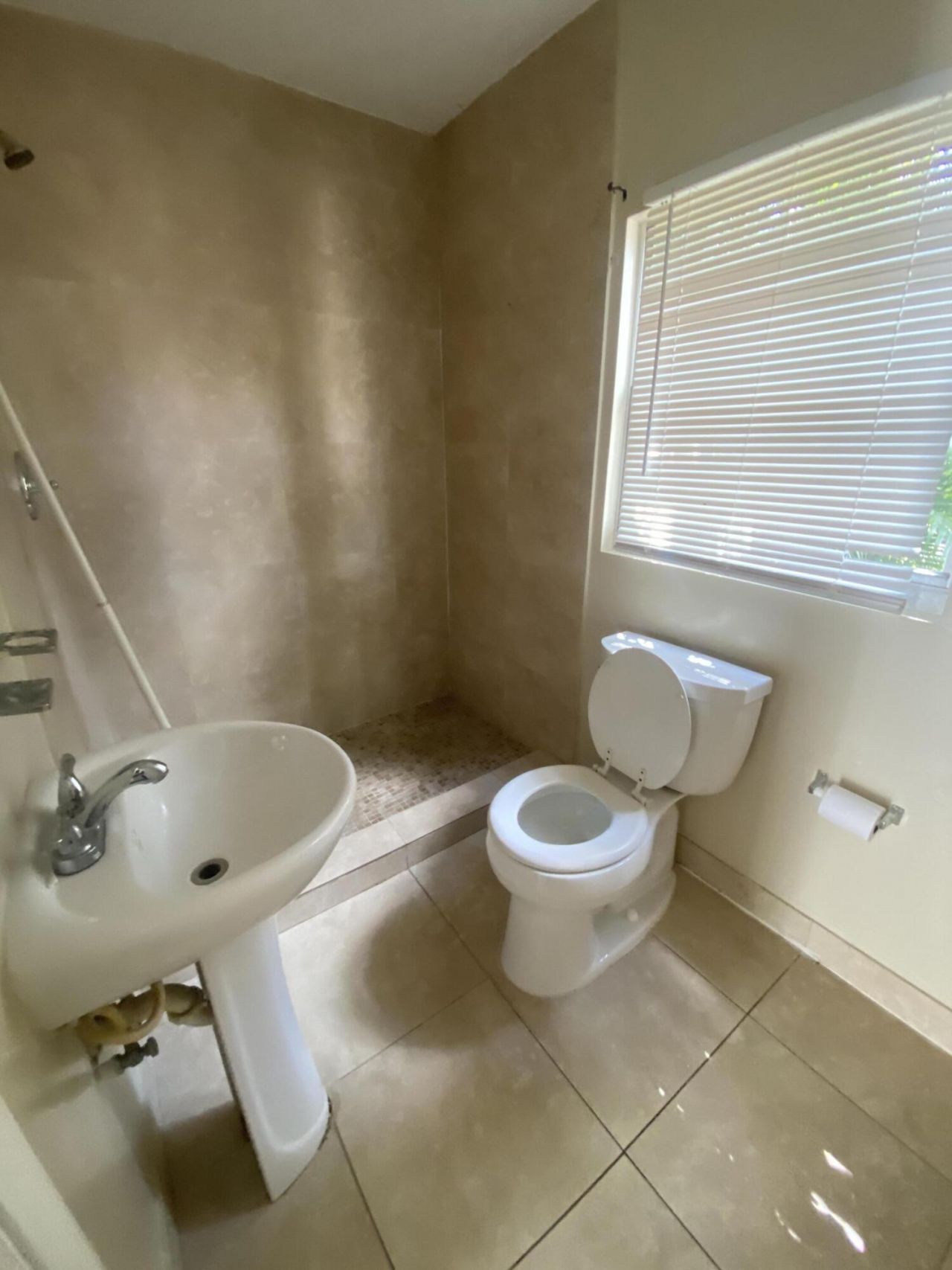 908 NE 17th Terrace, Unit 1-6, Fort Lauderdale, FL 33394 Photo