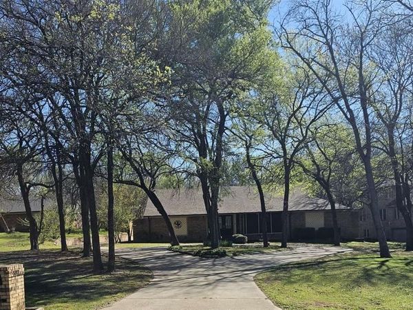 5317 Bello Vista Drive, Sherman, TX 75090