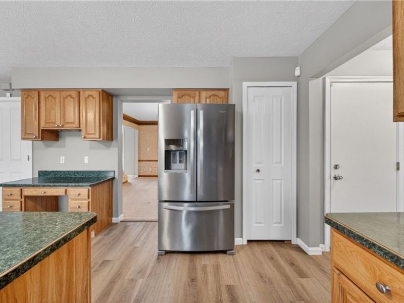 690 Southbridge Boulevard, Brunswick, OH 44212 Photo 12