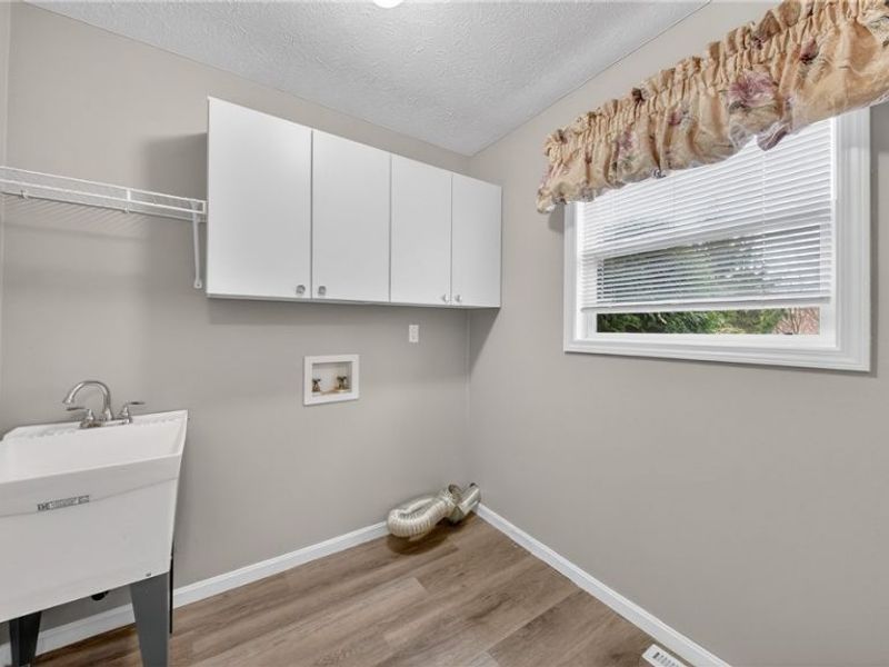 690 Southbridge Boulevard, Brunswick, OH 44212 Photo 19