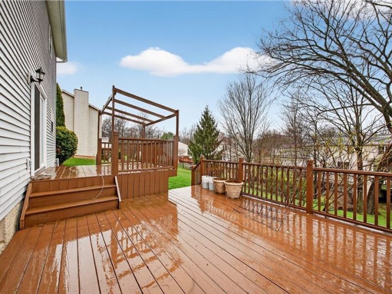 690 Southbridge Boulevard, Brunswick, OH 44212 Photo 7