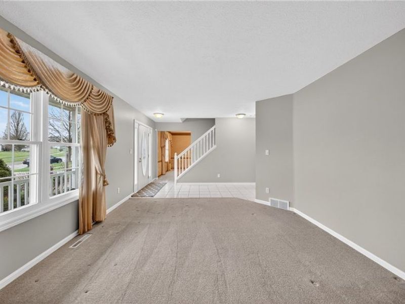 690 Southbridge Boulevard, Brunswick, OH 44212 Photo 9