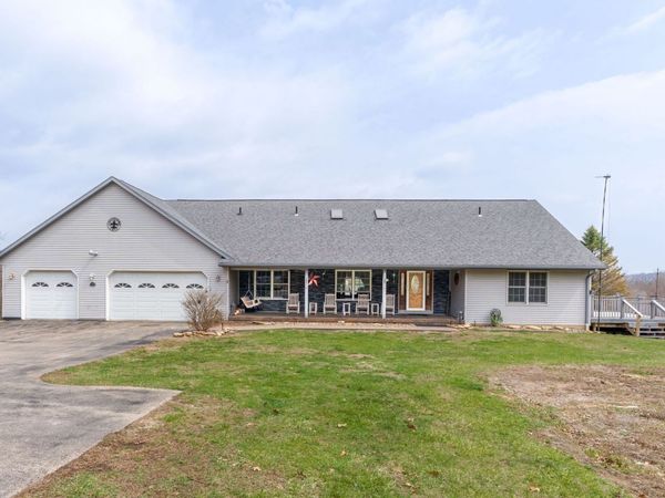 107 Lost Lane, Savanna, IL 61074