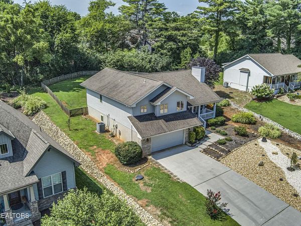 104 Tanasi Court, Loudon, TN 37774