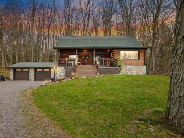 1436 Peninsula Drive, Central City, PA 15926