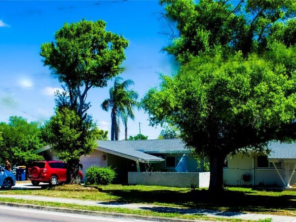 805 S KEENE ROAD , CLEARWATER, FL 33756