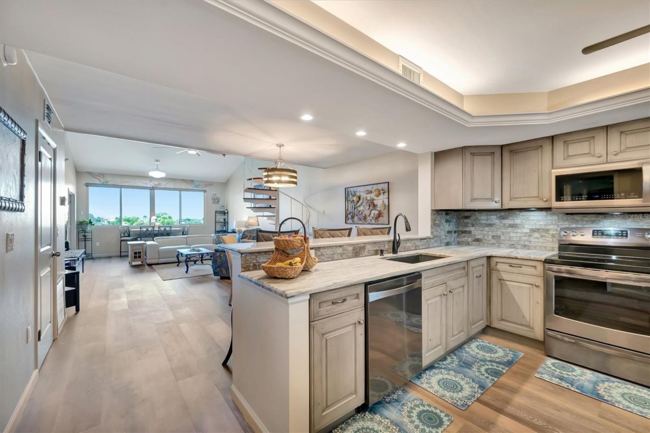 9604 Cortez Road W, Unit 436, Bradenton, FL 34210 Photo