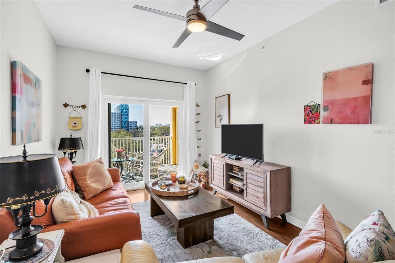 316 8th Street S, Unit 402, Saint Petersburg, FL 33701 Photo