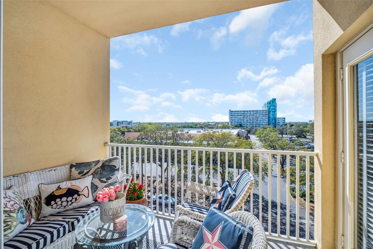316 8th Street S, Unit 402, Saint Petersburg, FL 33701 Photo