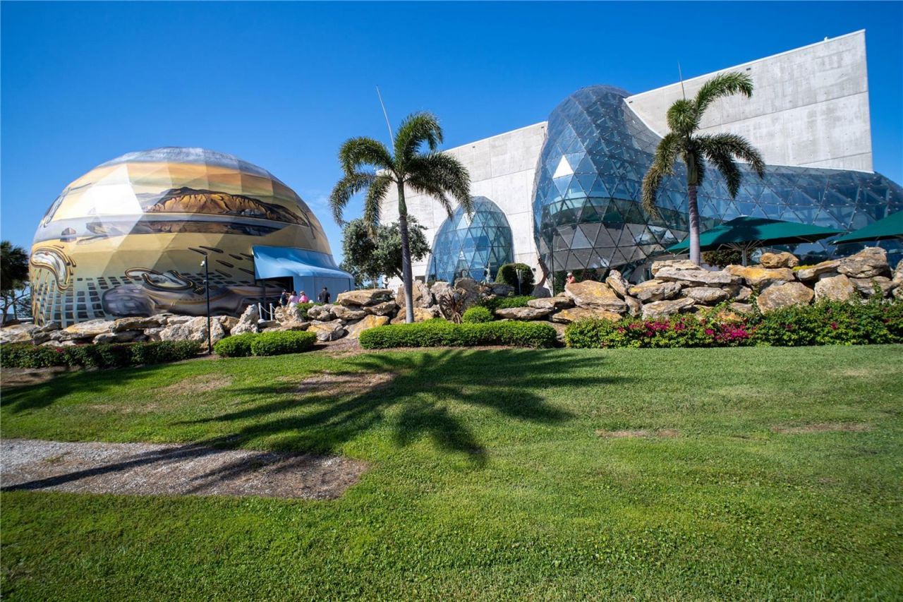 316 8th Street S, Unit 402, Saint Petersburg, FL 33701 Photo