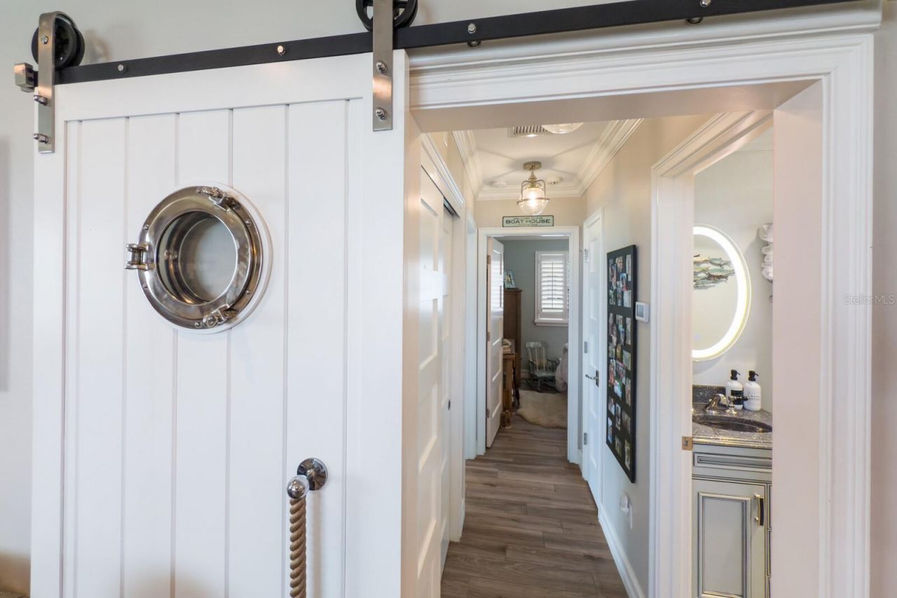 761 John Ringling Boulevard , Unit 31, Sarasota, FL 34236 Photo