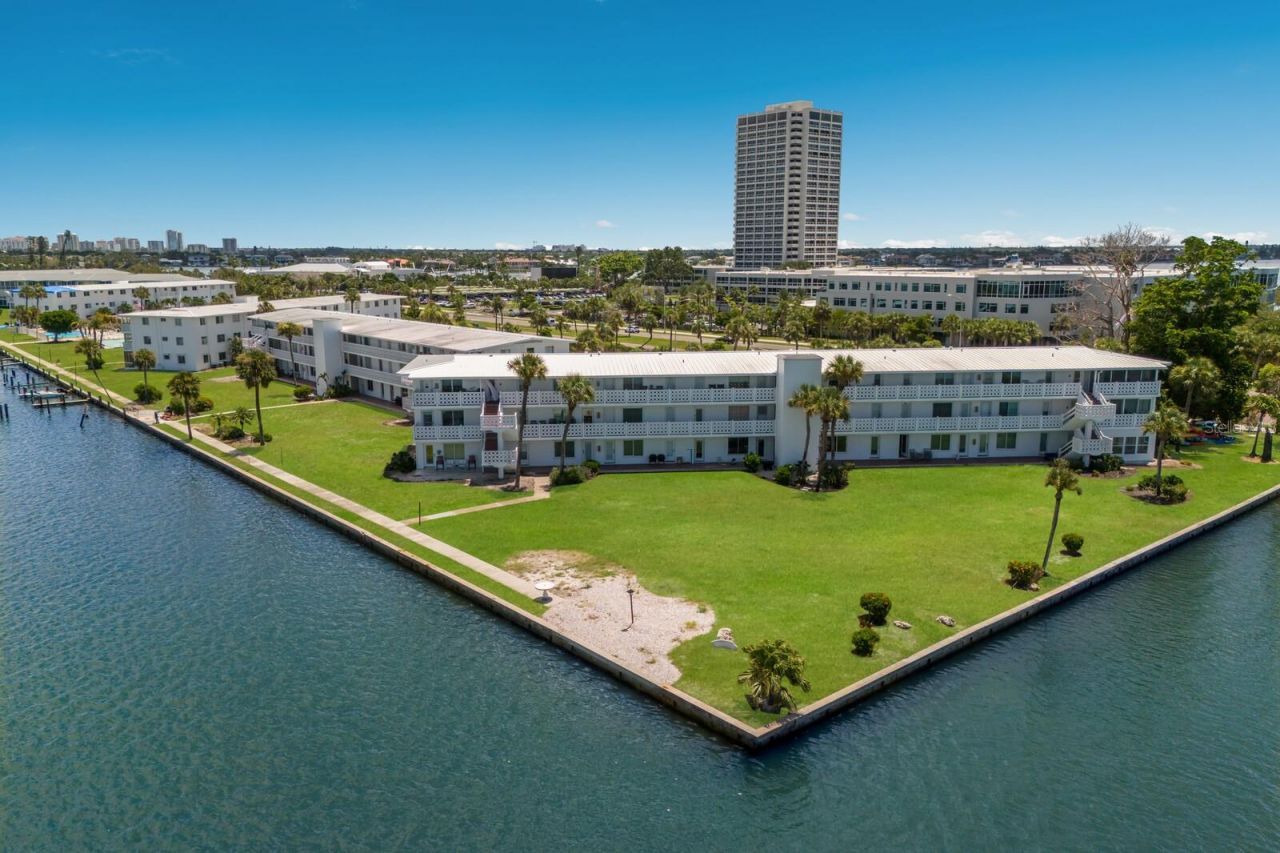 761 John Ringling Boulevard, Unit 31, Sarasota, FL 34236 Photo