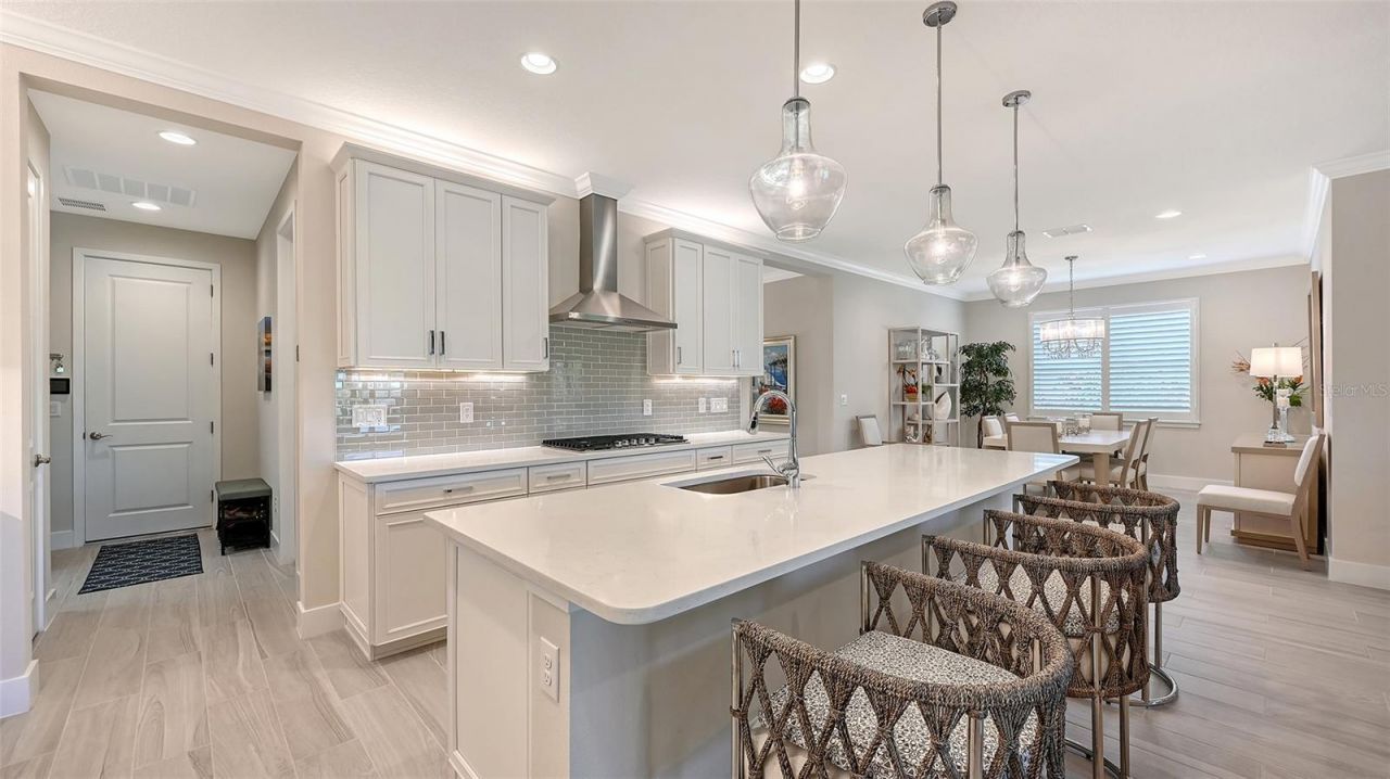 5521 Blue Water Boulevard, Sarasota, FL 34238 Photo