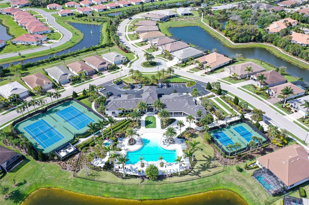 5521 Blue Water Boulevard, Sarasota, FL 34238 Photo