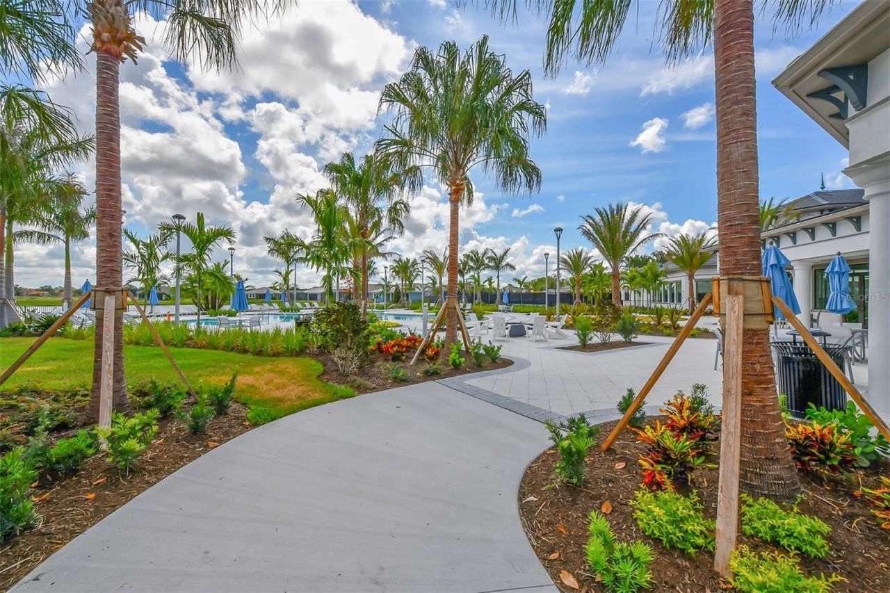 5521 Blue Water Boulevard, Sarasota, FL 34238 Photo