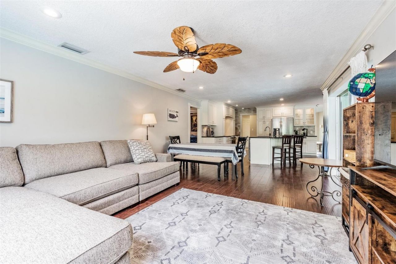 3018 Prestige Drive, Clearwater, FL 33759 Photo