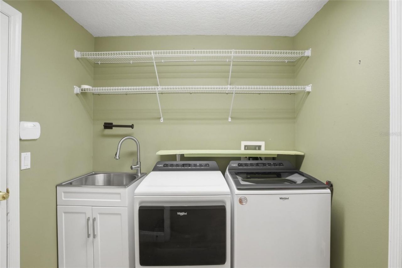 3014 Zander Drive , Grand Island, FL 32735 Photo