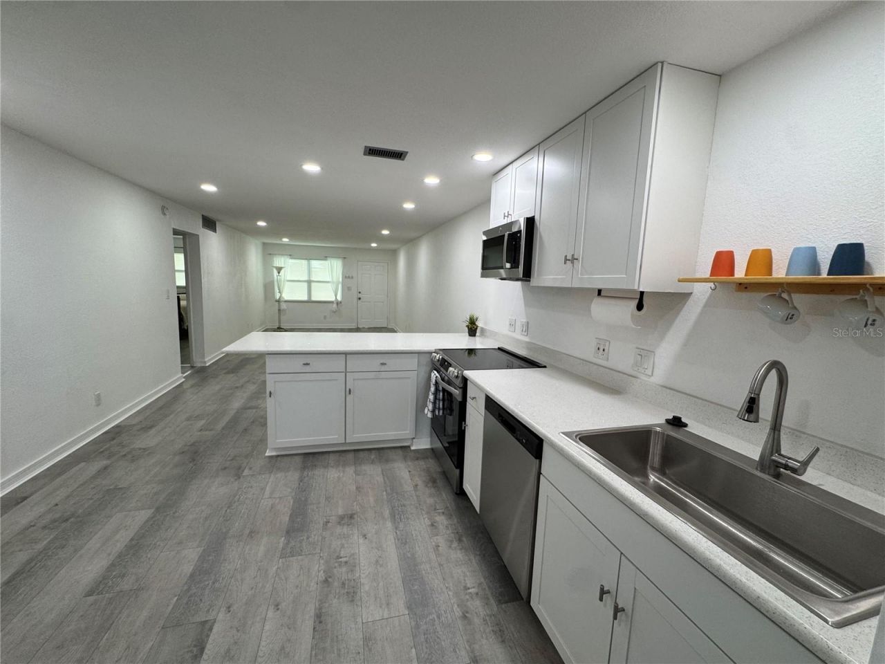 5720 13th Avenue N, Unit 106B, Saint Petersburg, FL 33710 Photo