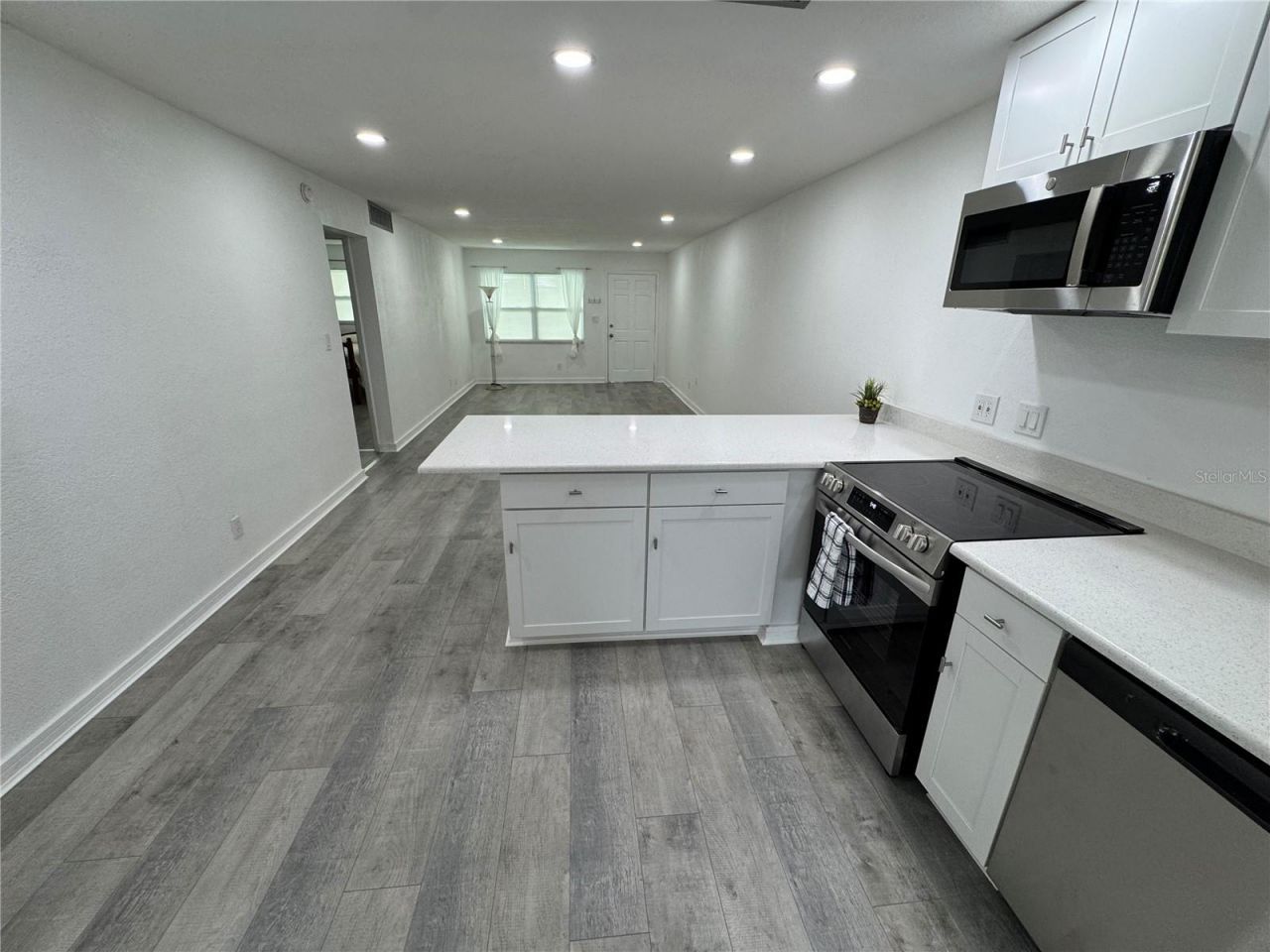 5720 13th Avenue N, Unit 106B, Saint Petersburg, FL 33710 Photo