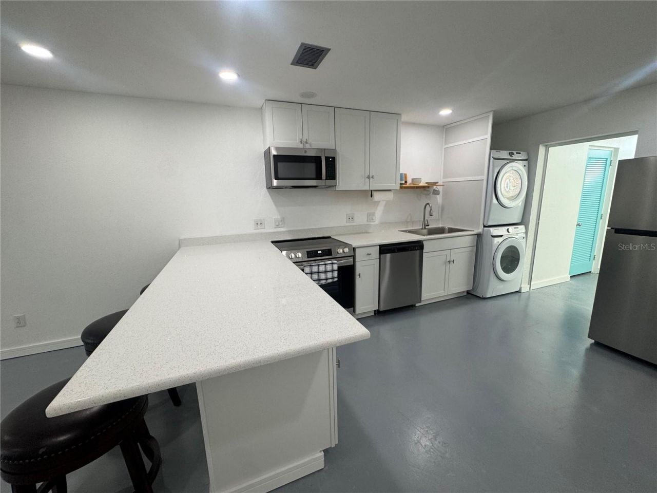 5720 13th Avenue N, Unit 106B, Saint Petersburg, FL 33710 Photo