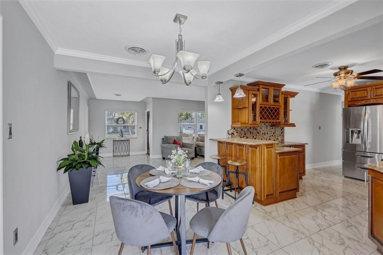 3890 Benson Avenue N, Saint Petersburg, FL 33713 Photo