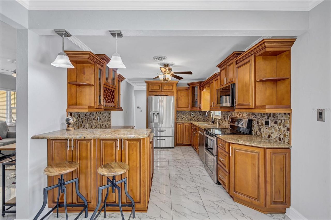 3890 Benson Avenue N, Saint Petersburg, FL 33713 Photo