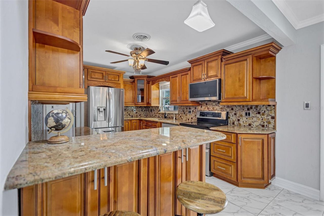 3890 Benson Avenue N, Saint Petersburg, FL 33713 Photo