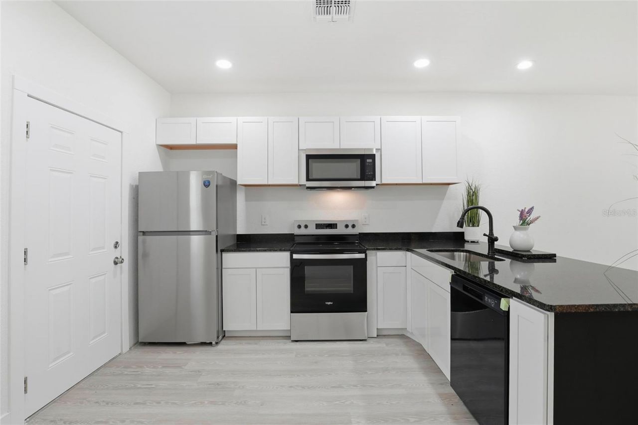 103 Long Road, Interlachen, FL 32148 Photo