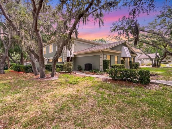 6206 GREENLEAF LANE, TAMPA, FL 33617