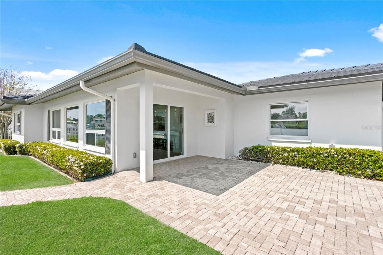 109 Poinciana Lane, Largo, FL 33770 Photo