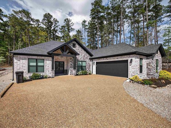 8 Siega Lane, Hot Springs Village, AR 71909