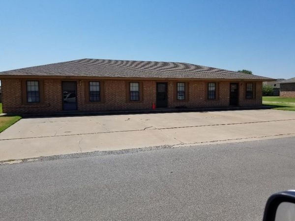 2100 Apple Avenue, Weatherford, OK 73096