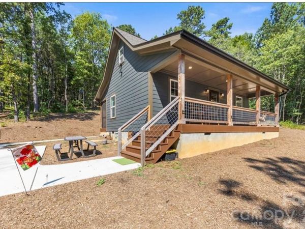 8333 Catawba Cove Drive , Belmont, NC 28012