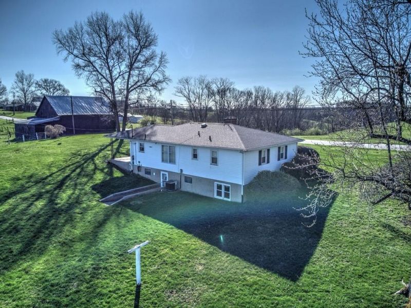 2320 Knoxville Road, Dry Ridge, KY 41035 Photo 11