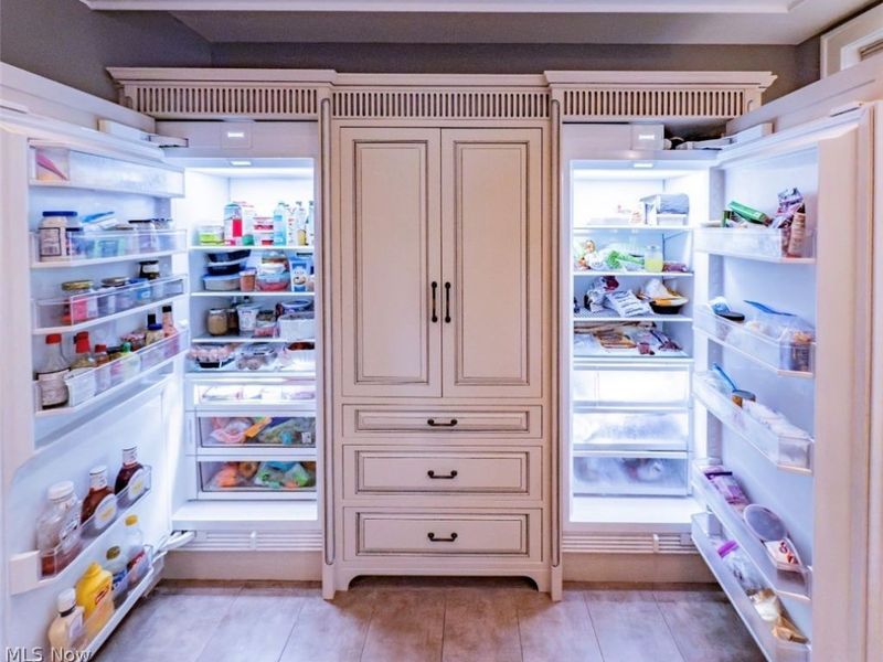 10494 Lake Shore Boulevard , Bratenahl, OH 44108 Photo 12