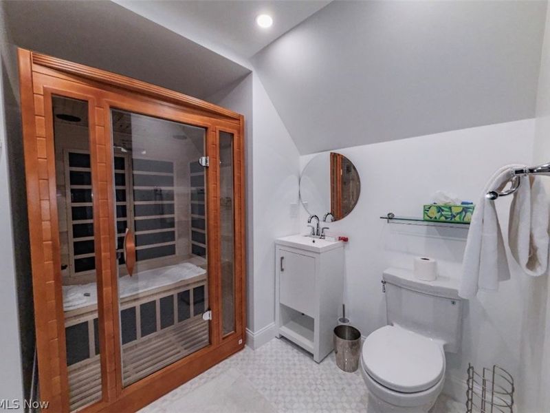 10494 Lake Shore Boulevard , Bratenahl, OH 44108 Photo 45