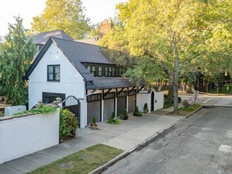 10494 Lake Shore Boulevard , Bratenahl, OH 44108 Photo 50