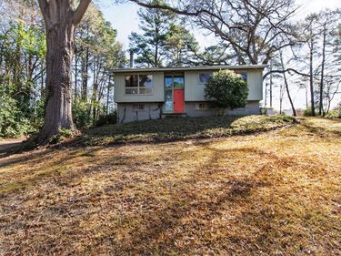 4332 Woodlawn Drive, Raleigh, NC 27616