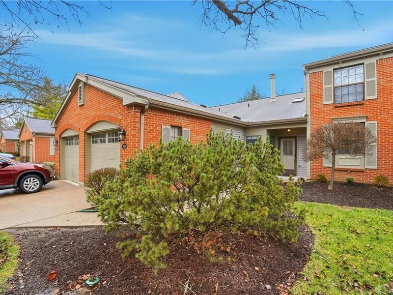 7846 Hackney Circle, Maineville, OH 45039 Photo 2