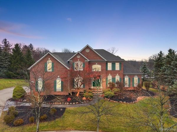 26566 Anchorage Court, Novi, MI 48374