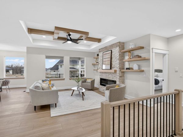 5557 165th Street , Urbandale, IA 50323