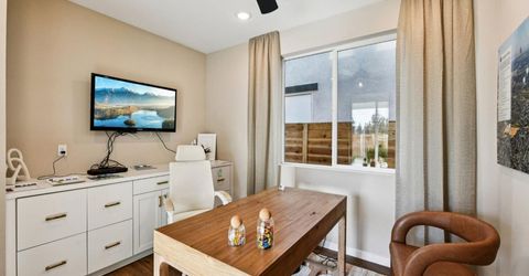 8655 Starburst Way, Sacramento, CA 95823 Photo