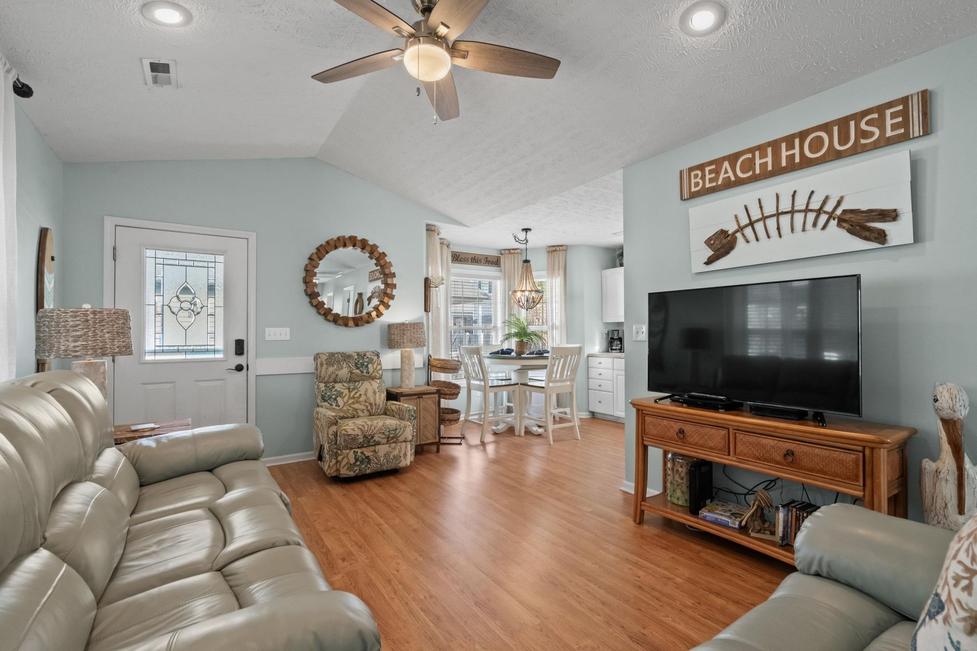 6001 - V7 S Kings Hwy.  Photo 17