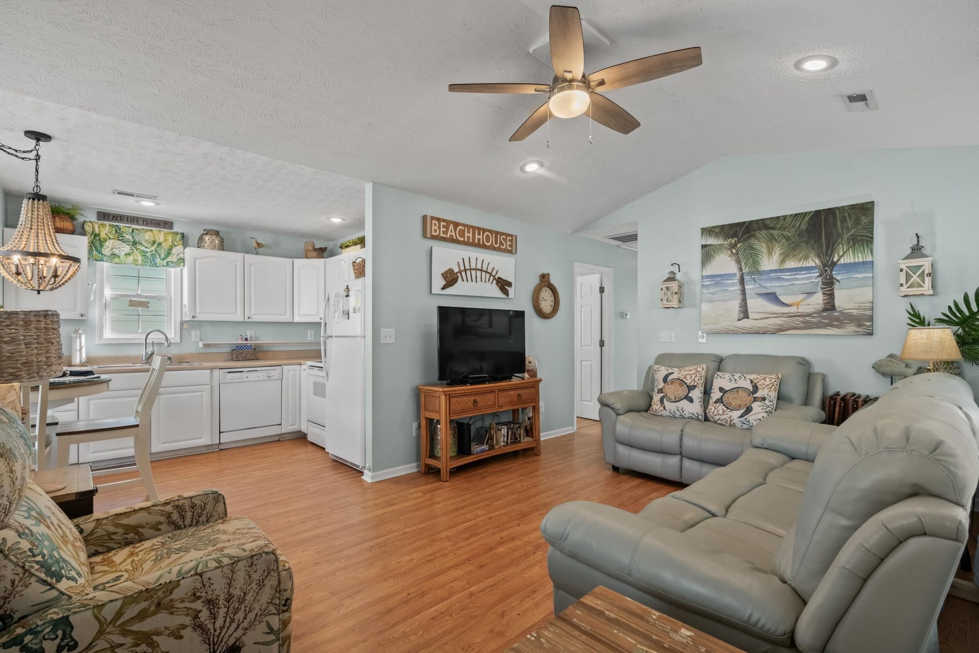 6001 - V7 S Kings Hwy.  Photo 18