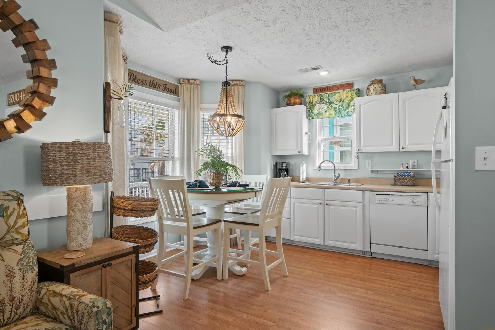 6001 - V7 S Kings Hwy.  Photo 19