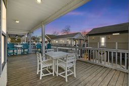 6001 - V7 S Kings Hwy.  photo 4