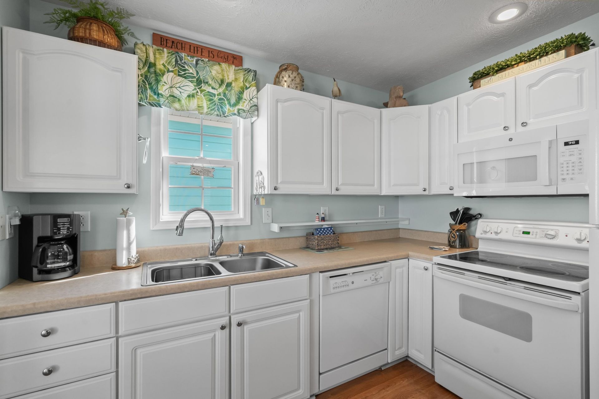 6001 - V7 S Kings Hwy.  Photo 21